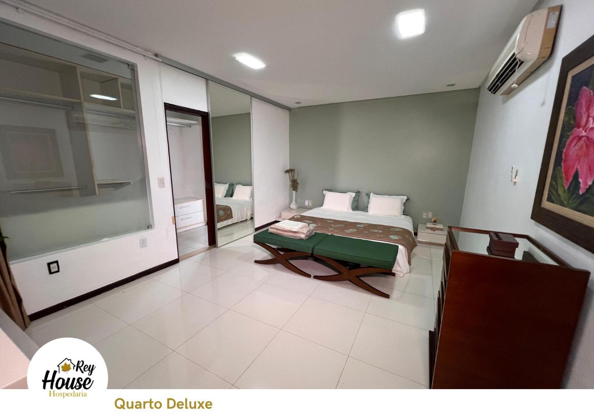 Homestay Rey House Satuba